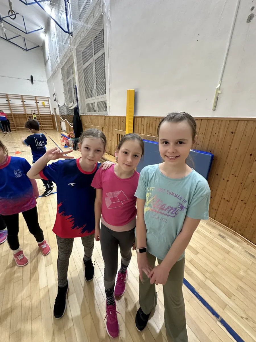 Longi Junior počas tréningu v telocvični